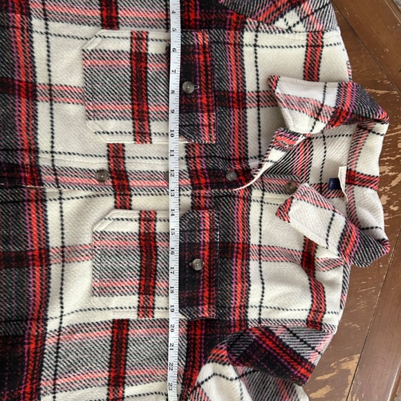 Plaid Shacket - Picture 4 of 4